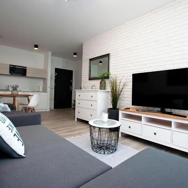 Apartament IKAR z widokiem na morze w kompleksie Platinium Rewal، فندق في ريفال