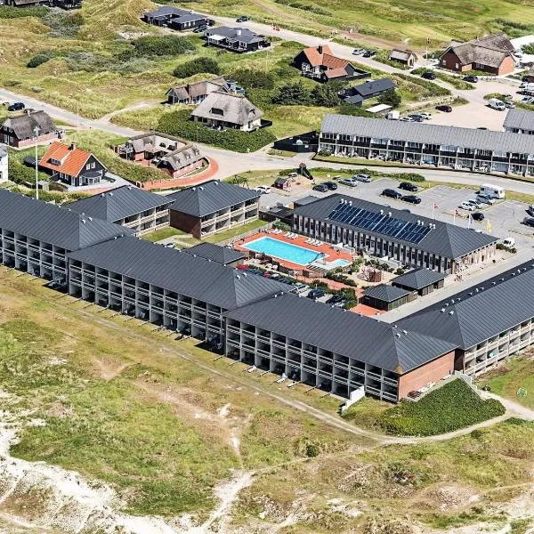 4 person holiday home on a holiday park in Fanø, hotel v destinaci Fano