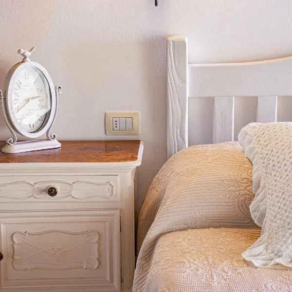 Casa MYCONIS 68Mq a due passi dal Mare di San Vincenzo، فندق في سان فينتْشينسو