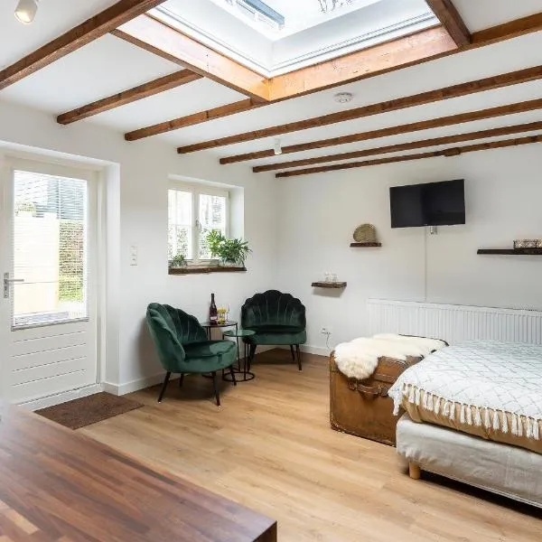 Cottage 44 - Free parking!, hotel v destinaci Zandvoort