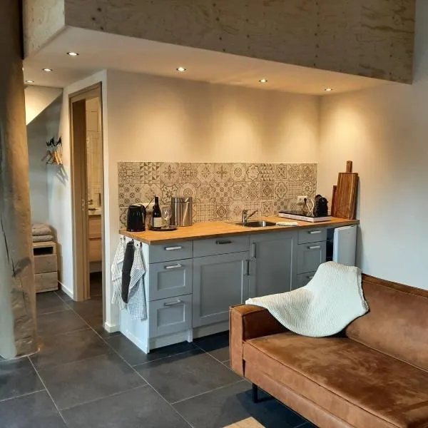 Appartementen Hoek 2, hotel v destinaci Baflo