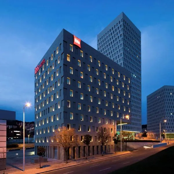 Ibis Barcelona Santa Coloma, hotell sihtkohas Santa Coloma