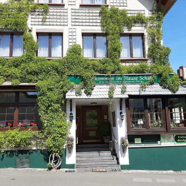 Garni-Hotel-Schäfer, hotel v destinaci Schuld