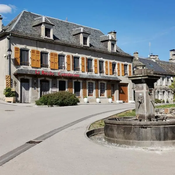 La Ruche Cantalienne, hotel i Riom-ès-Montagnes