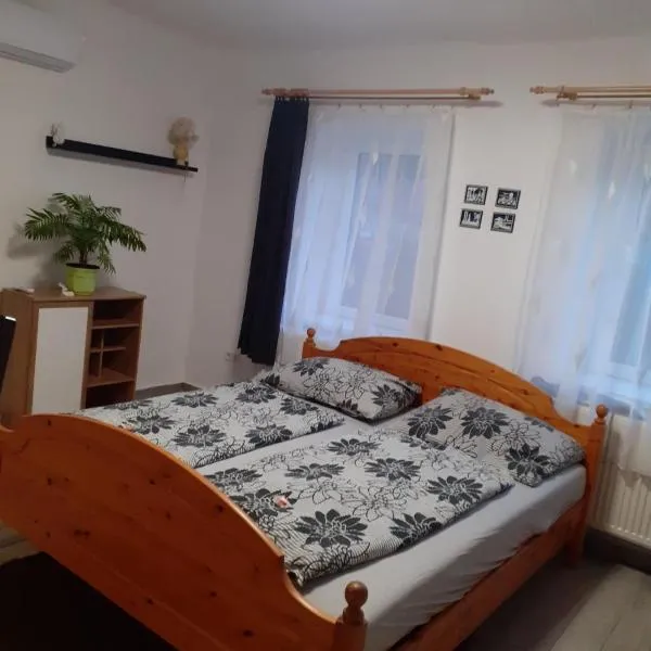 Oázis Apartman, hotel en Sárospatak