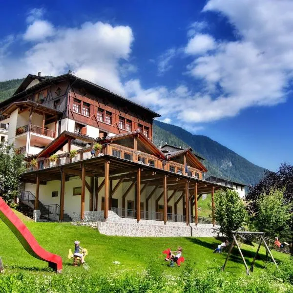 Albergo Miramonti, khách sạn ở Rabbi
