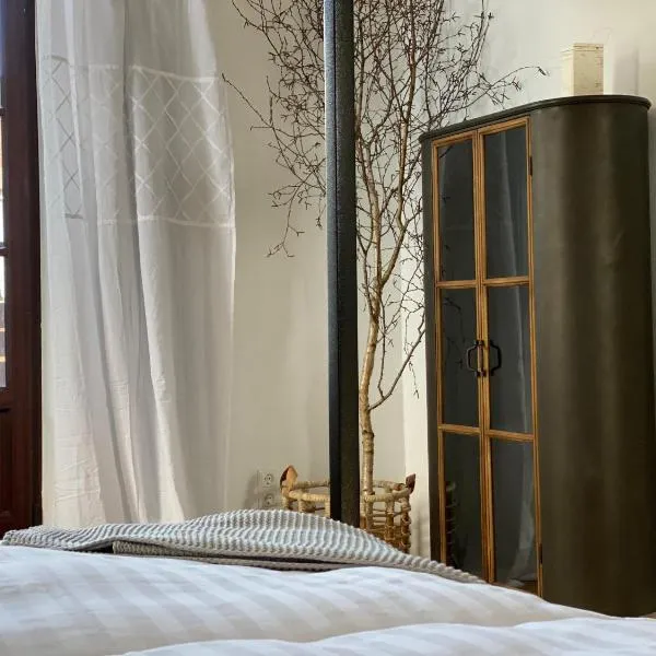 Smukkegård - historisch Wohnen im modernen Ambiente, hotel in Tönning