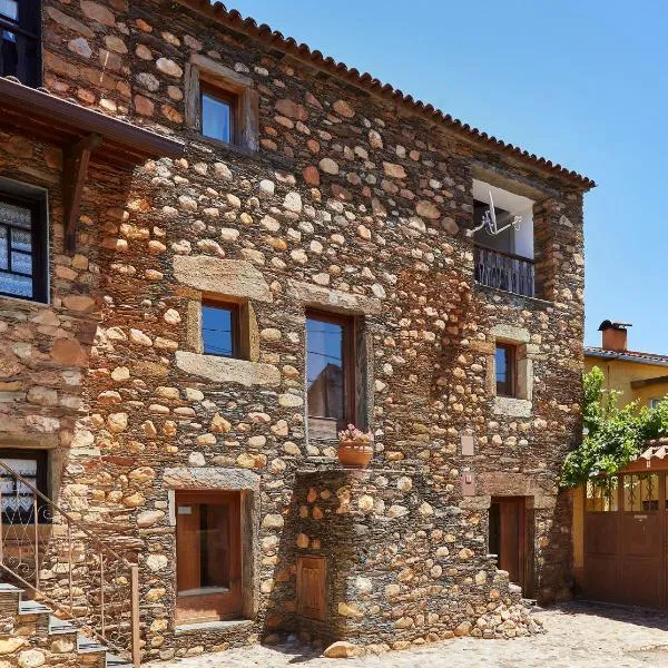 Casa da Pedra Rolada, hotel in Janeiro de Cima