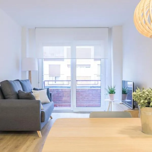 Egia Plaza, хотел в Сан Себастиан