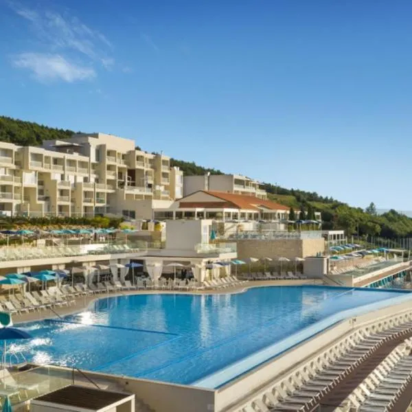 Valamar Bellevue Resort - All Inclusive, hôtel à Rabac