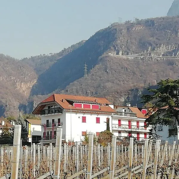 Pension Flora, hotel din Ora/Auer