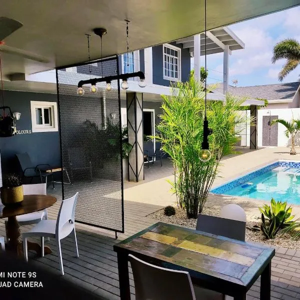 Studios 11and11Aruba, hotel en Palm-Eagle Beach