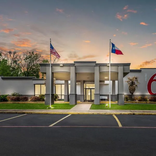 Motel 6-Henderson, TX, hotel in Henderson