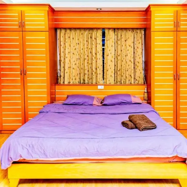 JOLLY GUESTHOUSE & RESTAURANT, hotel v destinaci Pattaya Central