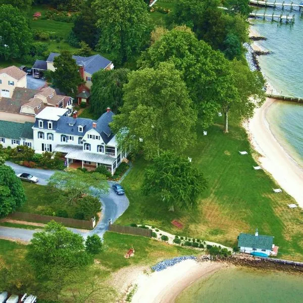 Sandaway Suites & Beach, hôtel à Neavitt