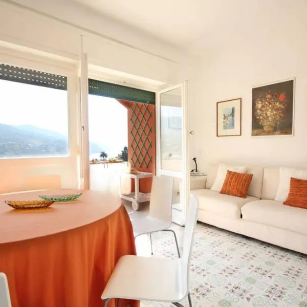 [PORTOFINO] appartamento vista mare con piscina, hotel in Rapallo