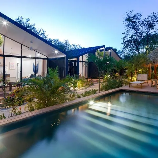 Favela Chic Tamarindo - Adults Only, hotel v destinaci Tamarindo