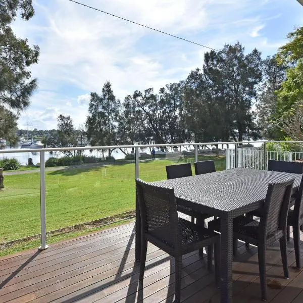 Wangi Lakehouse, hotel in Wangi Wangi