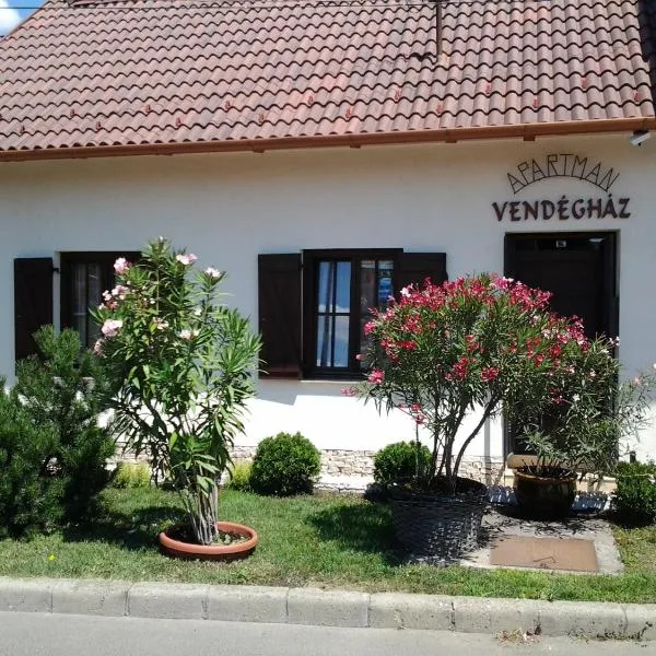 Gyöngyvendégház – hotel w mieście Szigetvár