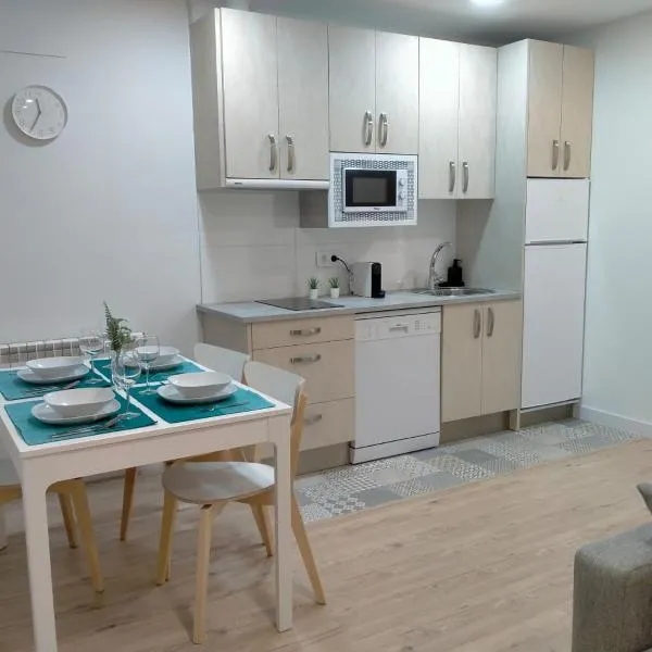 Apartamentos Adarve, hotel em Ciudad-Rodrigo