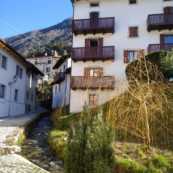 Cjase di Doro, hotel v destinaci Illegio