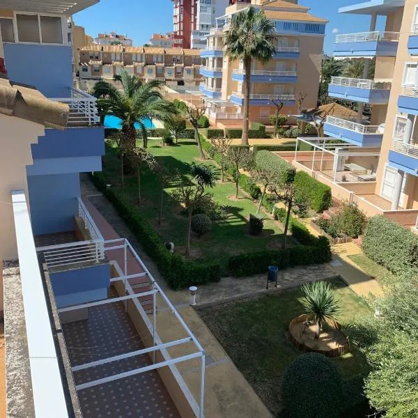 Casa KIKO, LA CASA ESTA EN LA ANTILLA 200METROS PLAYA, hotel v destinácii La Antilla