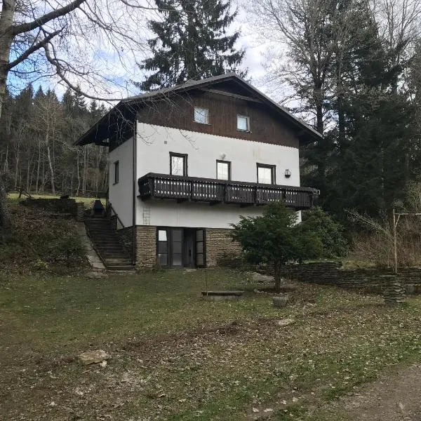 Horská chata na Brčálníku v srdci Šumavy, hotel v destinaci Železná Ruda