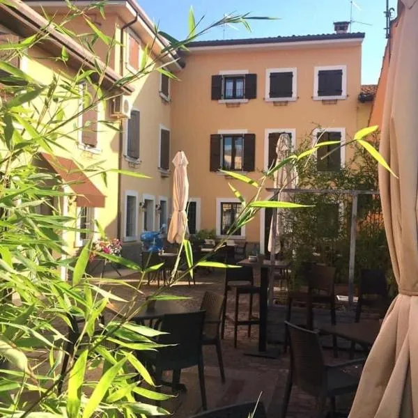 Hotel e Locanda La Bastia, hotel i Valeggio sul Mincio