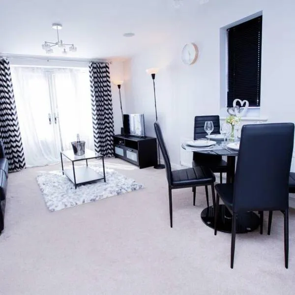 Mills Apartment - Two bedroom en-suite apartment, hotel in Stoke Bruerne