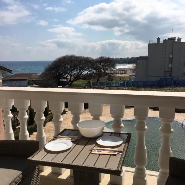 Студио Симона 2 - първа линия море, Hotel in Lozenets