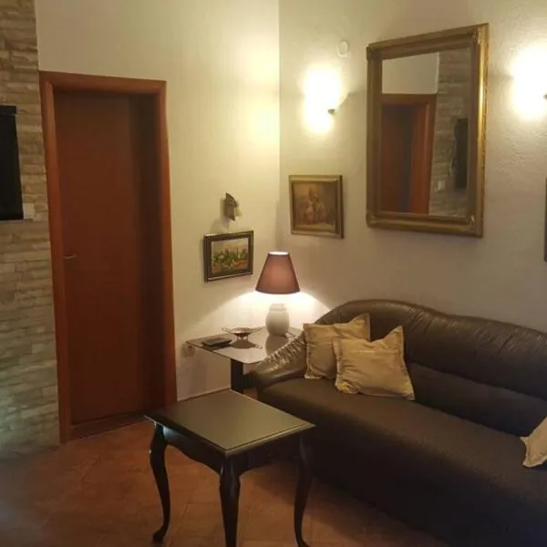 Garden Apartment- near sea 2, hotel in Dobrota