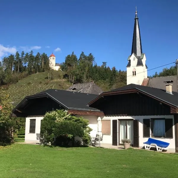 V Gemütliches Gartenhaus, hotel v destinaci Sankt Michael ob Bleiburg
