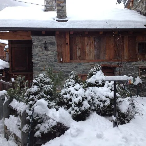 Chalet Cretaz, hotel v destinaci Valtournenche