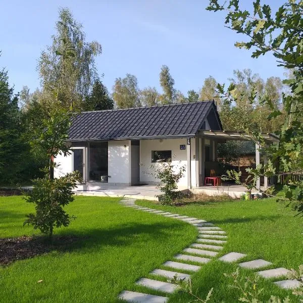 Mazury domek całoroczny Pelnik gm Ostróda jezioro las, hótel í Pelnik