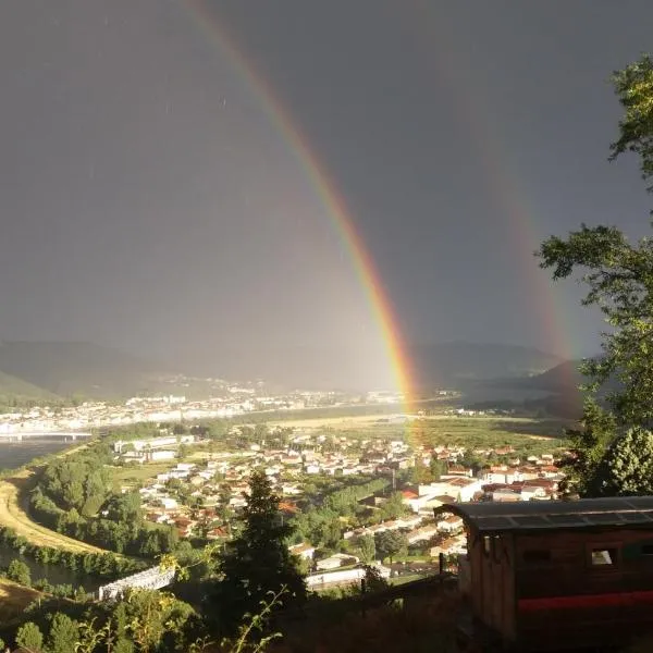 Gîtes de Revirand, hotel v destinaci Sarras