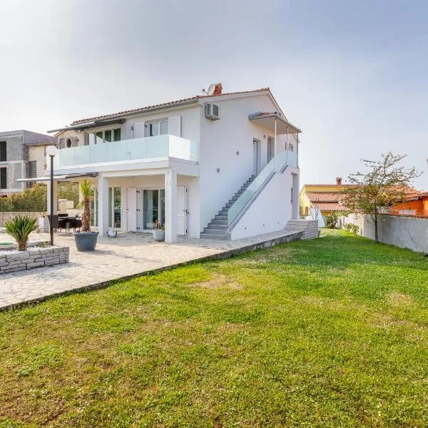 Apartmani Miki, hotel v destinácii Vinkuran