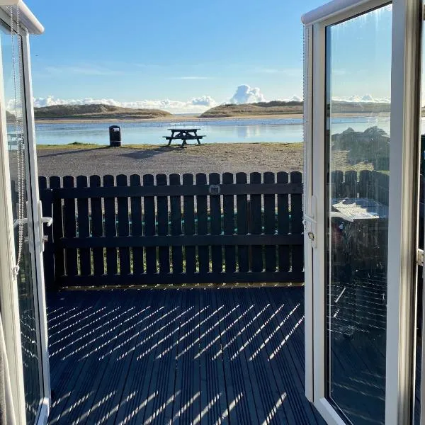 Beachfront Lodge, Lossiemouth Bay, hotel v destinaci Lossiemouth