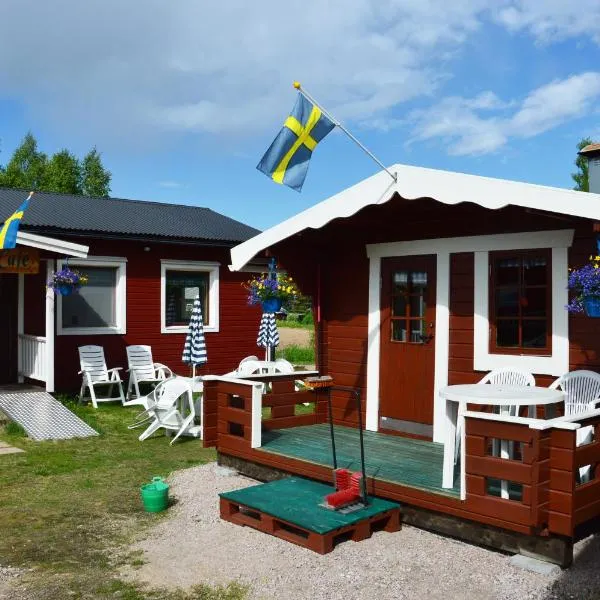 Stuga vid Hedenäsets stencafé, hotel v destinaci Hedenäset
