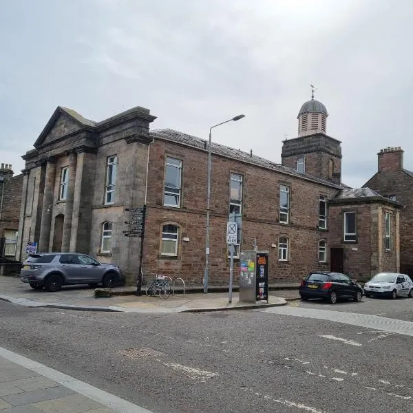 Stunning spacious Apartment on River Ness, hotel en Inverness