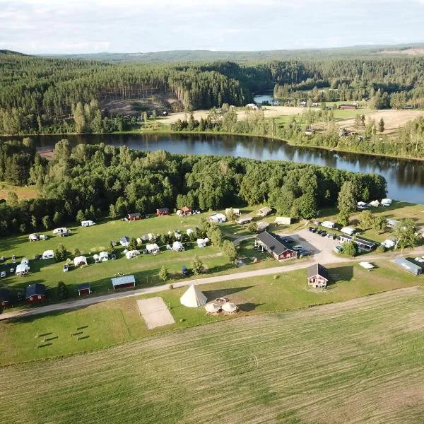 Alevi Camping, hotel en Tönnet