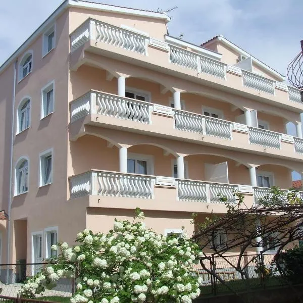 Rooms and Apartments Ana, hotel v destinaci Zadar