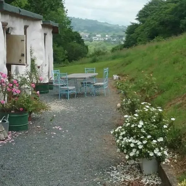 Stables,1 or 2 bedroom Eco earth house, edge of Dartmoor, hôtel à South Brent