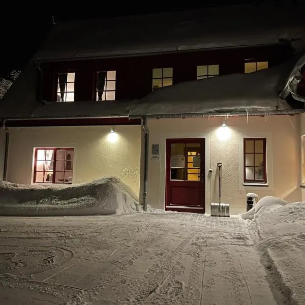 Zur Bergwiese 5 Sterne Appartementhaus, hotel in Lauenstein