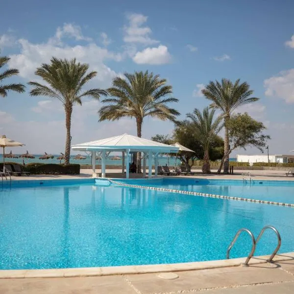 Mousa Coast Chalets & Villas (Managed By Mousa Coast), hotel in Suez