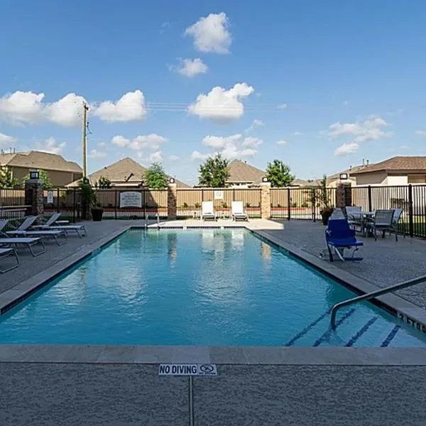 Staybridge Suites - Houston NW Cypress Crossings , an IHG Hotel, hotel v destinácii Hot Wells