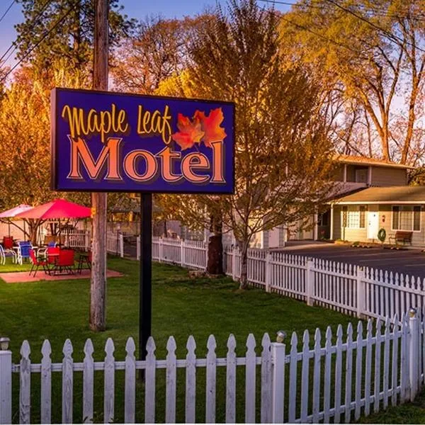 Maple Leaf Motel, hótel í Shady Cove