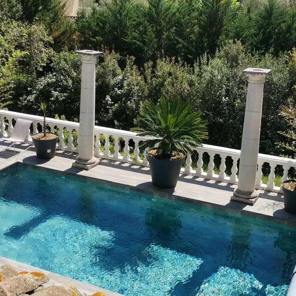 Appartement Pinede Man Yelle, hotel v destinaci Sanary-sur-Mer