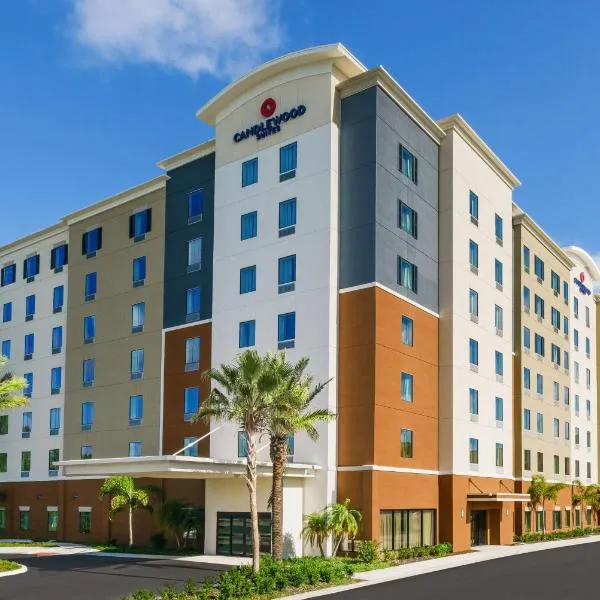 Candlewood Suites - Orlando - Lake Buena Vista, an IHG Hotel、Bay Lakeのホテル