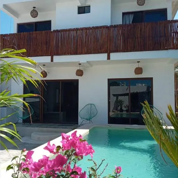 Casa Emma fantástica con acceso a beach club !, hotel v destinaci Ostrov Holbox