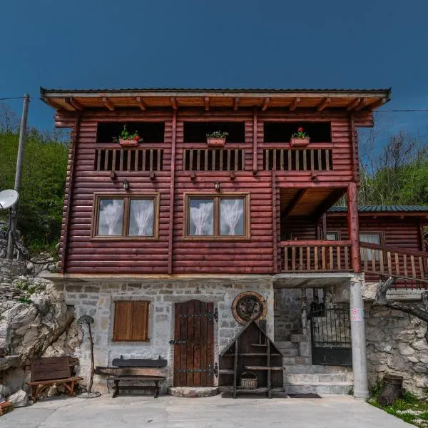 Holiday Village Ostrog, hotel en Nikšić